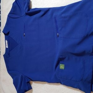 🌺SOLD🌺SET OF ROYAL BLUE V-SHAPE TOP & JOGGER SCRUBS MEDIUM